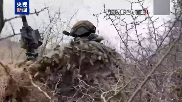 长江云配 事关美乌矿产协议，特朗普最新发声！法国外长：美国、乌克兰、欧洲首次坐在同张桌前磋商乌问题