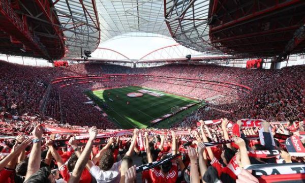 长宏网 发挥穆里尼奥吸金效应，本菲卡开放2000张红卡，争取更多重建时间